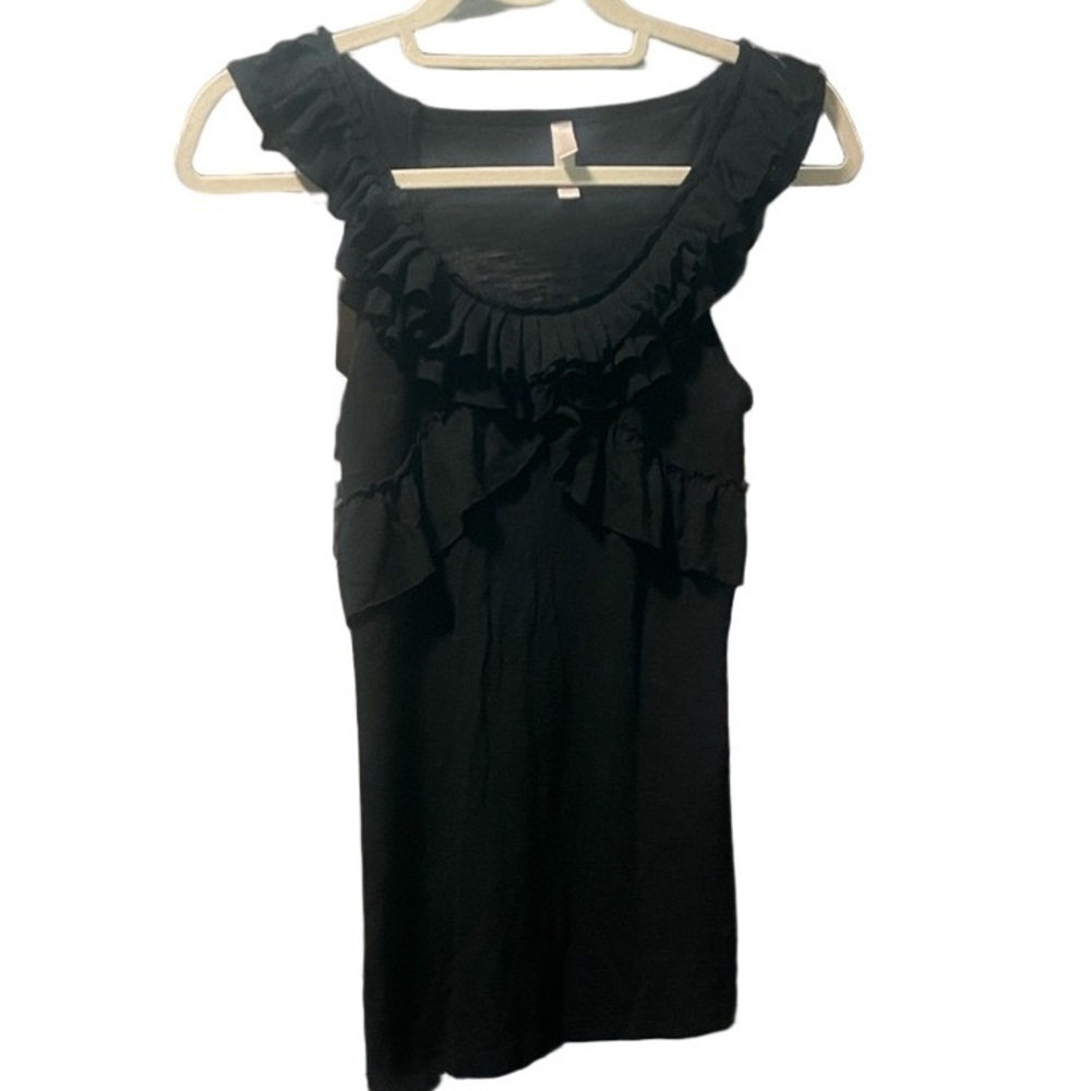 Xhilaration Black Ruffled Sleeveless Top